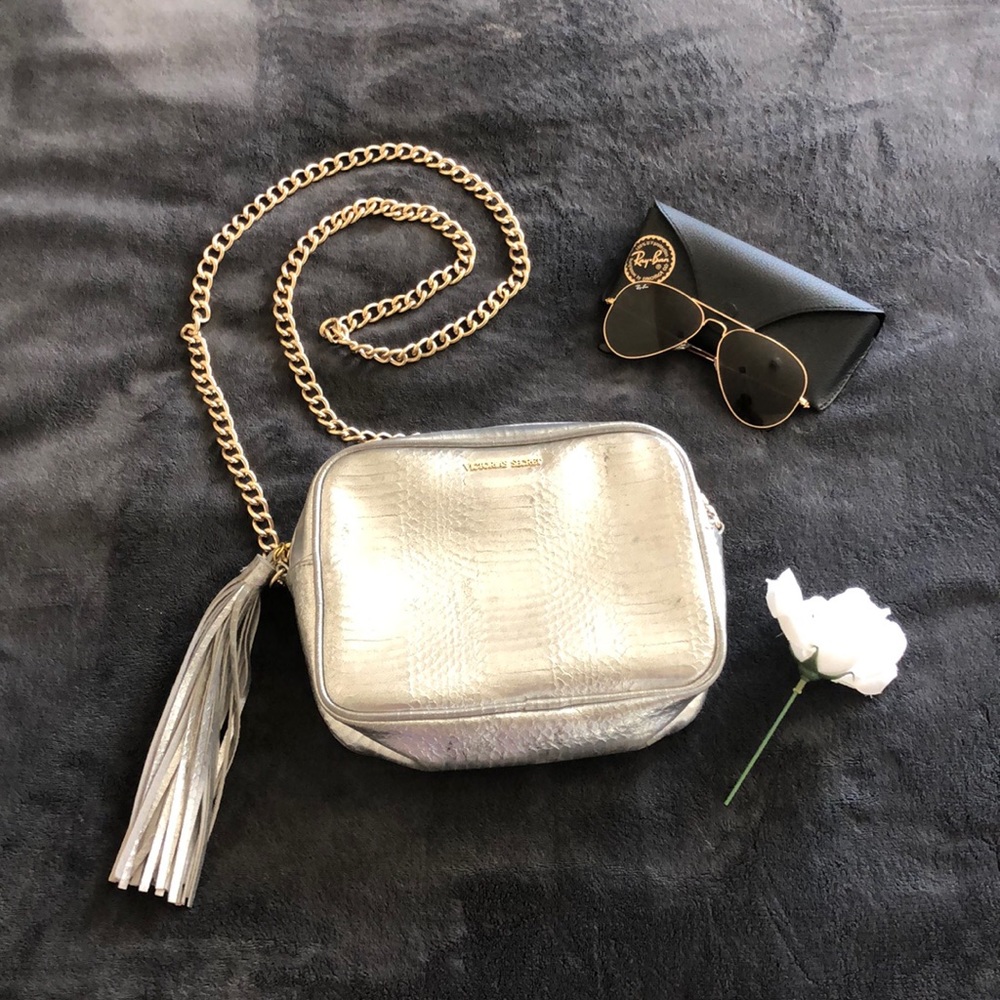 VS Metallic Croc Embossed Crossbody Bag 💕